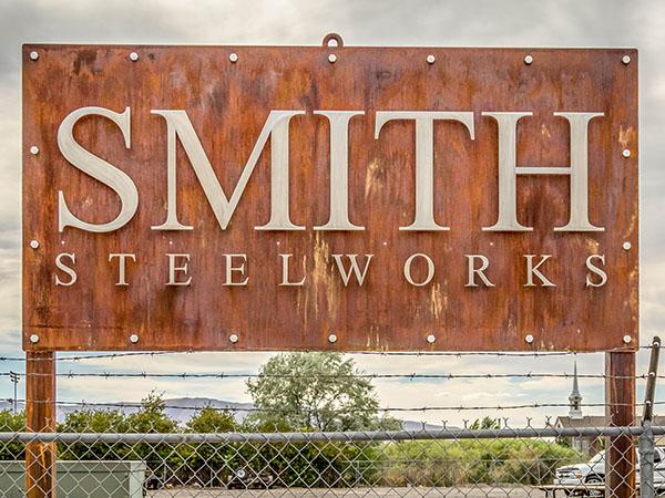 Understanding the Impact​ of Custom ⁢Business Signs on Brand Identity